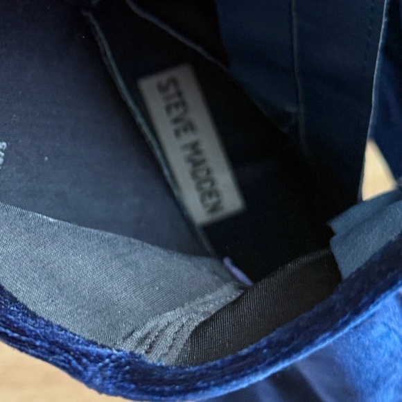 Steve Madden Blue Velvet Ankle Boots - Picture 11 of 11